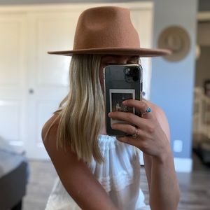 Tan Hat